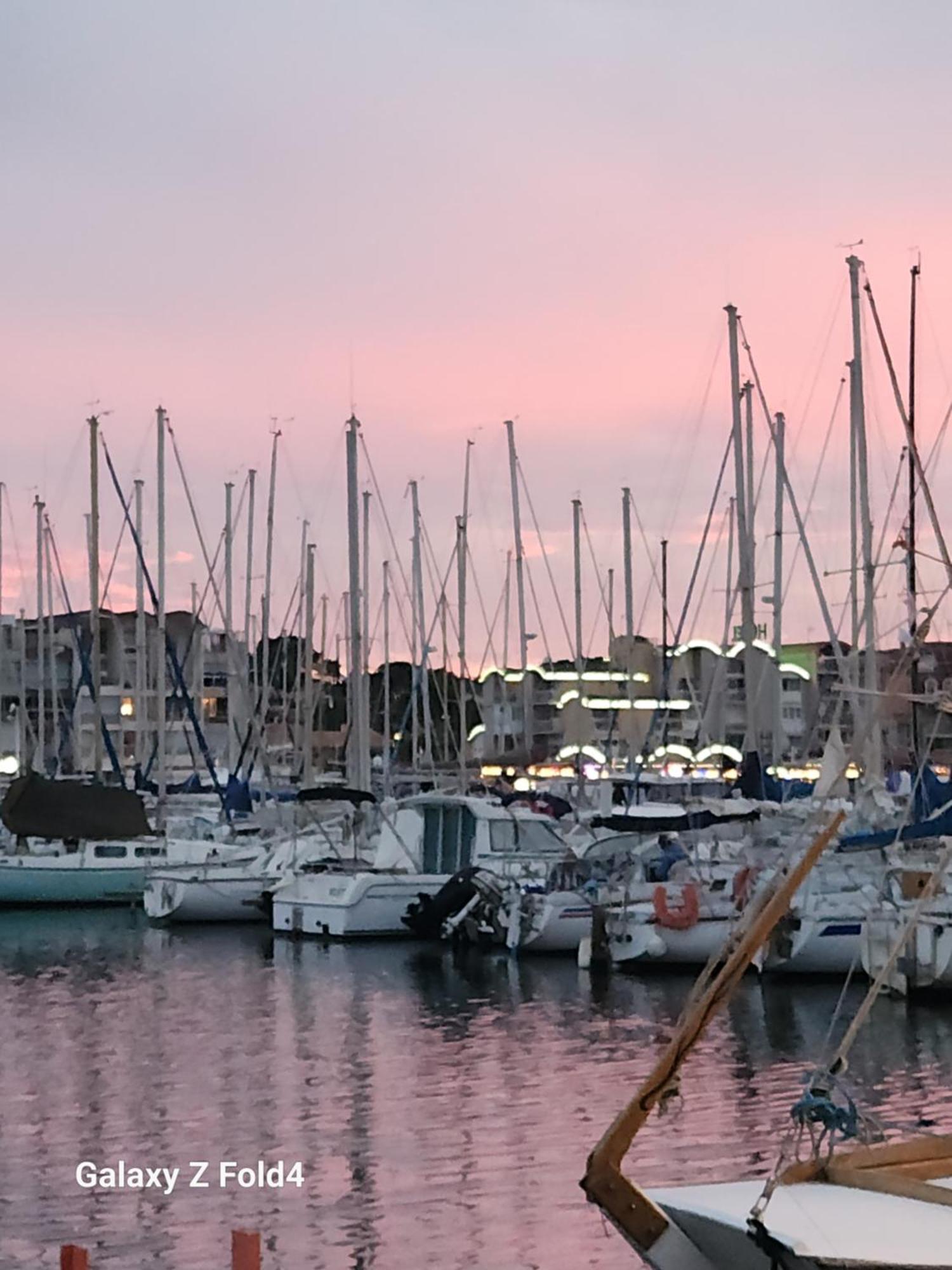 Grand Studio Cabine Proche Plage Et Port Gruissan Exterior foto